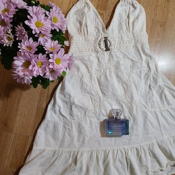 Little white dress. - Picture 16 of 16